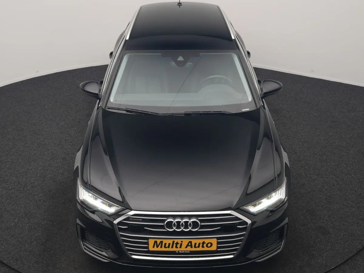50 TFSI e Quattro S Line PHEV 300pk Dealer O.H | Trekhaak Af Fabriek | Adaptive Cruise | Camera | Matrix LED | Sportstoelen Verwarmd | Sfeerverlichting | Apple Carplay | DAB | Navigatie | Vi
