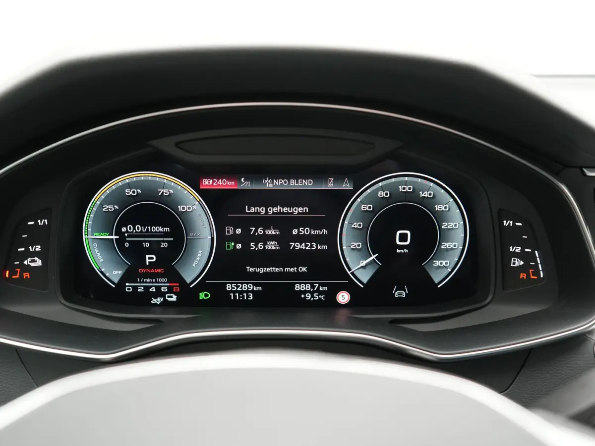 50 TFSI e Quattro S Line PHEV 300pk Dealer O.H | Trekhaak Af Fabriek | Adaptive Cruise | Camera | Matrix LED | Sportstoelen Verwarmd | Sfeerverlichting | Apple Carplay | DAB | Navigatie | Vi