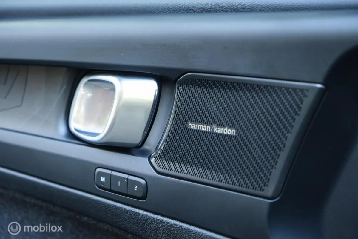 1.5 T5 Plug-in hybrid Ultimate Bright | Pano | Harman Kardon | 360 Camera | Trekhaak | Stoel en stuurwielverw. | ACC | Pilot Assist | Facelift | 20 Inch | LED | Memory