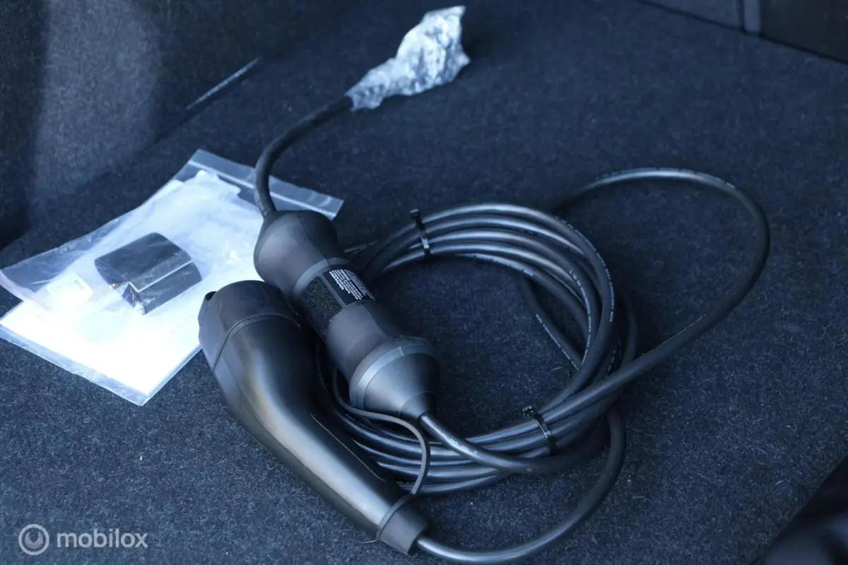 1.5 T5 Plug-in hybrid Ultimate Bright | Pano | Harman Kardon | 360 Camera | Trekhaak | Stoel en stuurwielverw. | ACC | Pilot Assist | Facelift | 20 Inch | LED | Memory