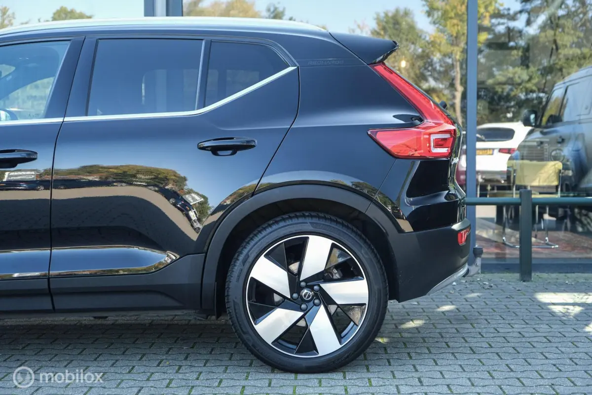 1.5 T5 Plug-in hybrid Ultimate Bright | Pano | Harman Kardon | 360 Camera | Trekhaak | Stoel en stuurwielverw. | ACC | Pilot Assist | Facelift | 20 Inch | LED | Memory