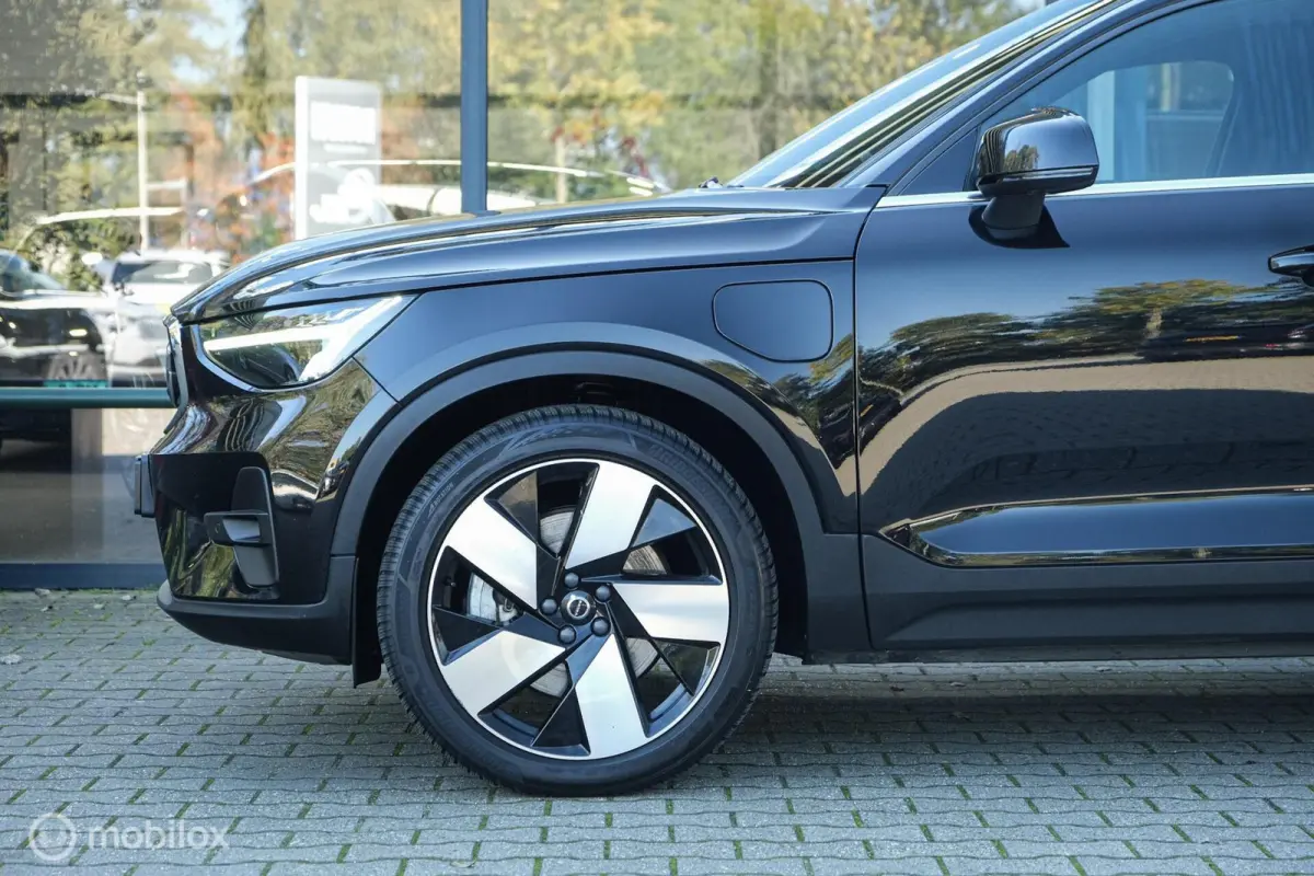 1.5 T5 Plug-in hybrid Ultimate Bright | Pano | Harman Kardon | 360 Camera | Trekhaak | Stoel en stuurwielverw. | ACC | Pilot Assist | Facelift | 20 Inch | LED | Memory