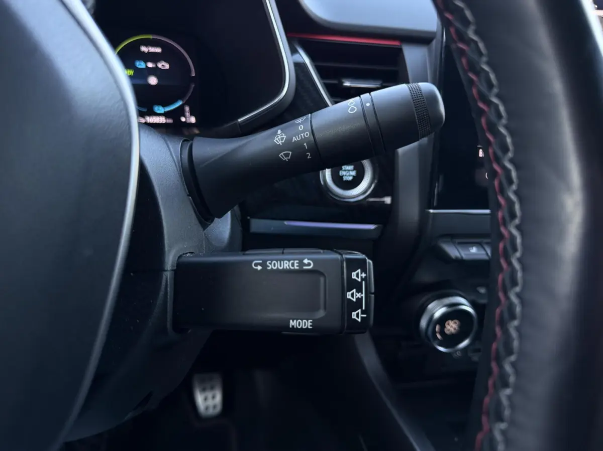1.6 Hybrid 145 R.S. Line Leder - Adaptive - Led - Stuur Verwarmd - Camera
