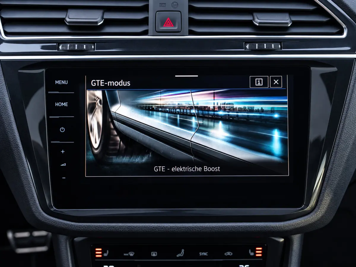 1.4 TSI eHybrid R-Line|PANO|ACC|CAM|IQ LED