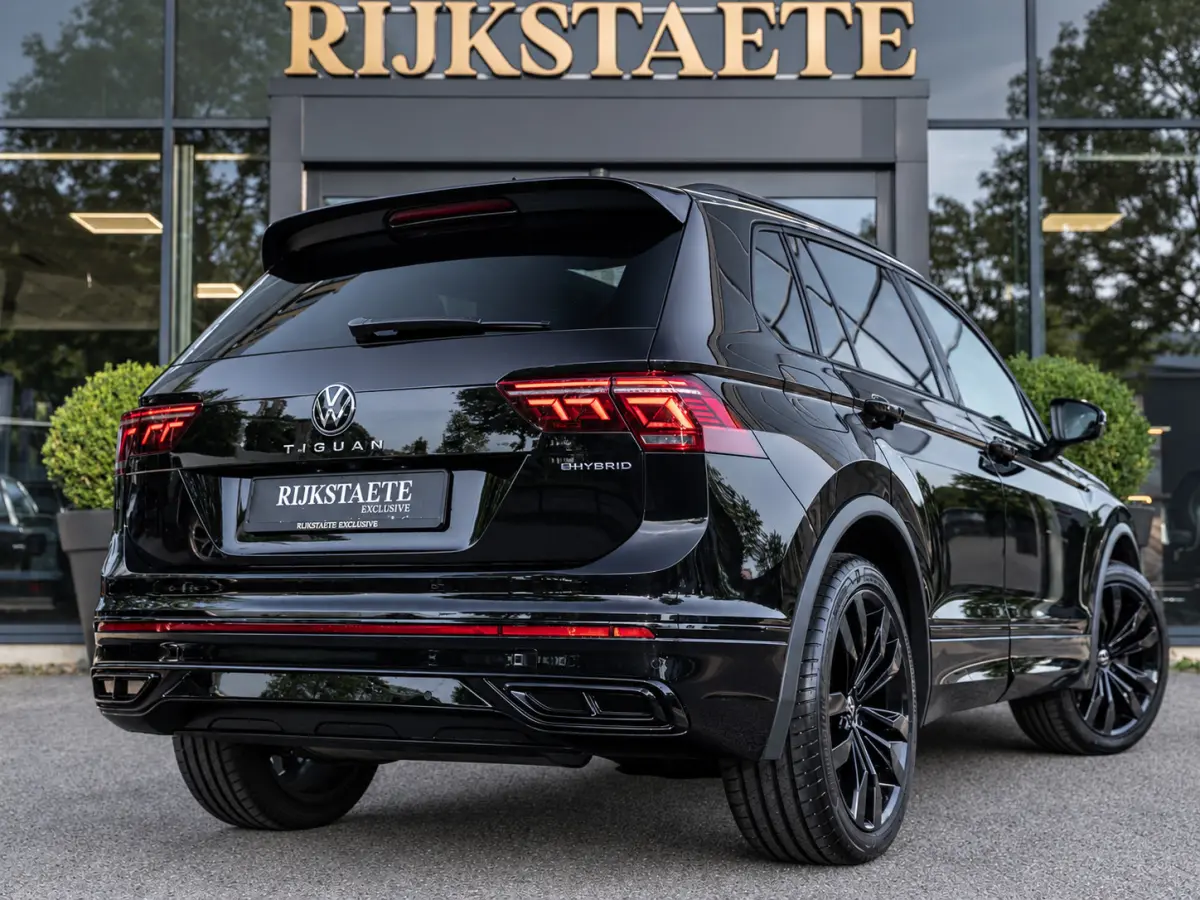 1.4 TSI eHybrid R-Line|PANO|ACC|CAM|IQ LED