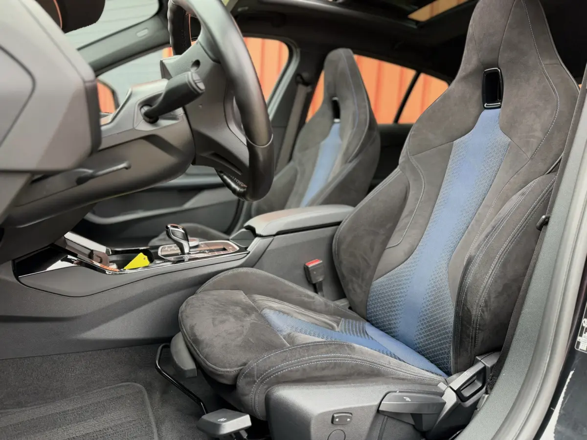118i Introduction Edition M-Sport Pano Camera 19"