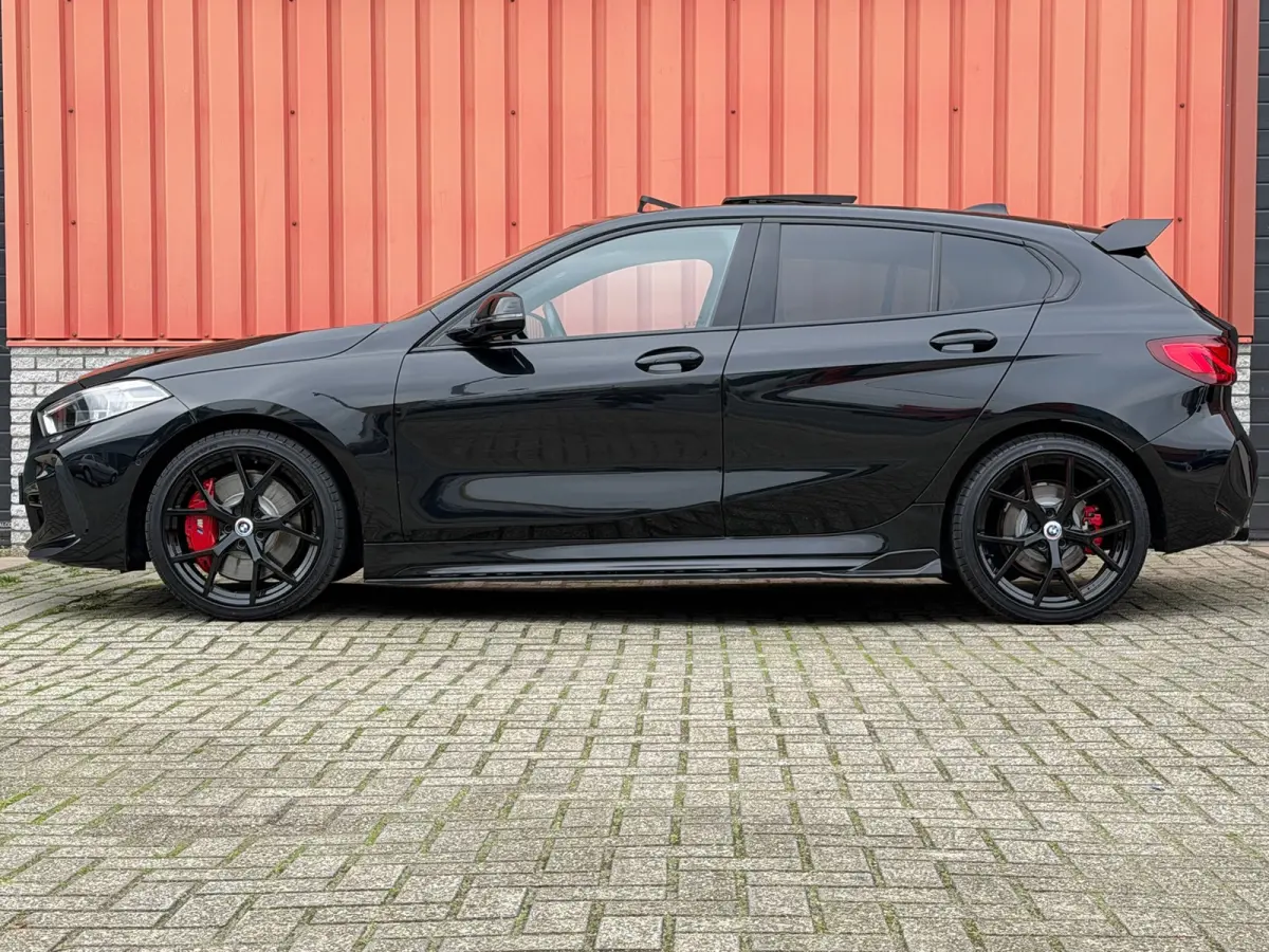 118i Introduction Edition M-Sport Pano Camera 19"