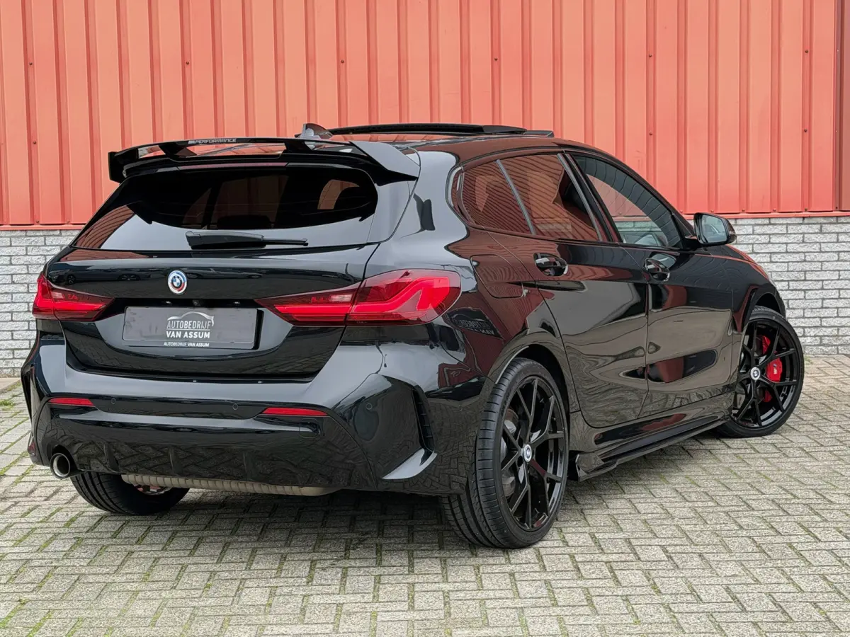 118i Introduction Edition M-Sport Pano Camera 19"