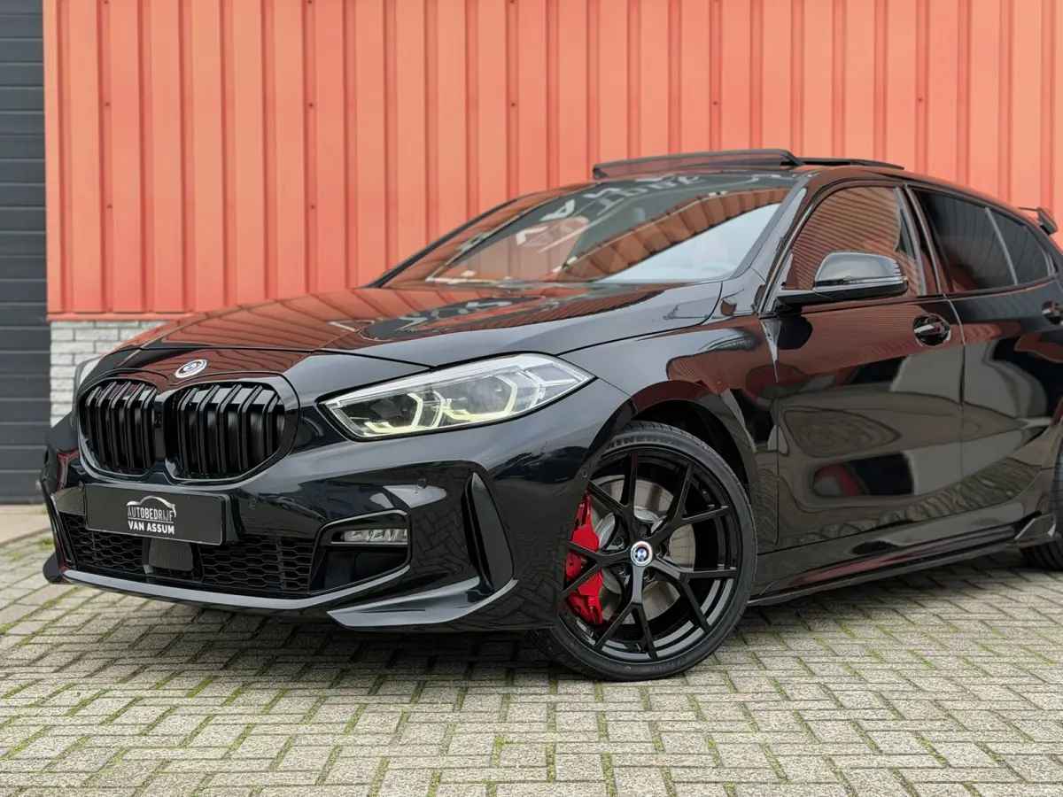 118i Introduction Edition M-Sport Pano Camera 19"
