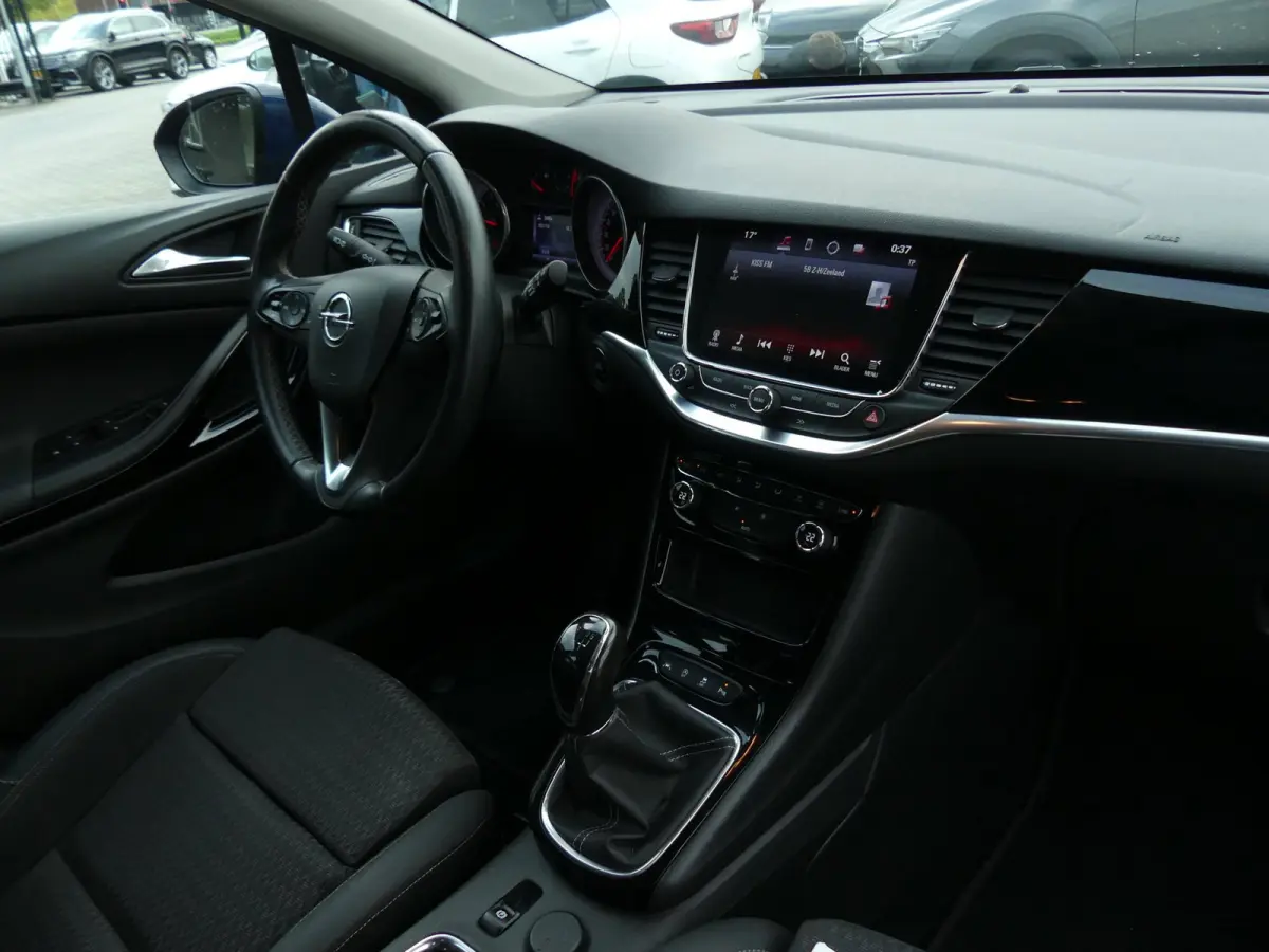 1.0 Turbo Business Executive / Carplay