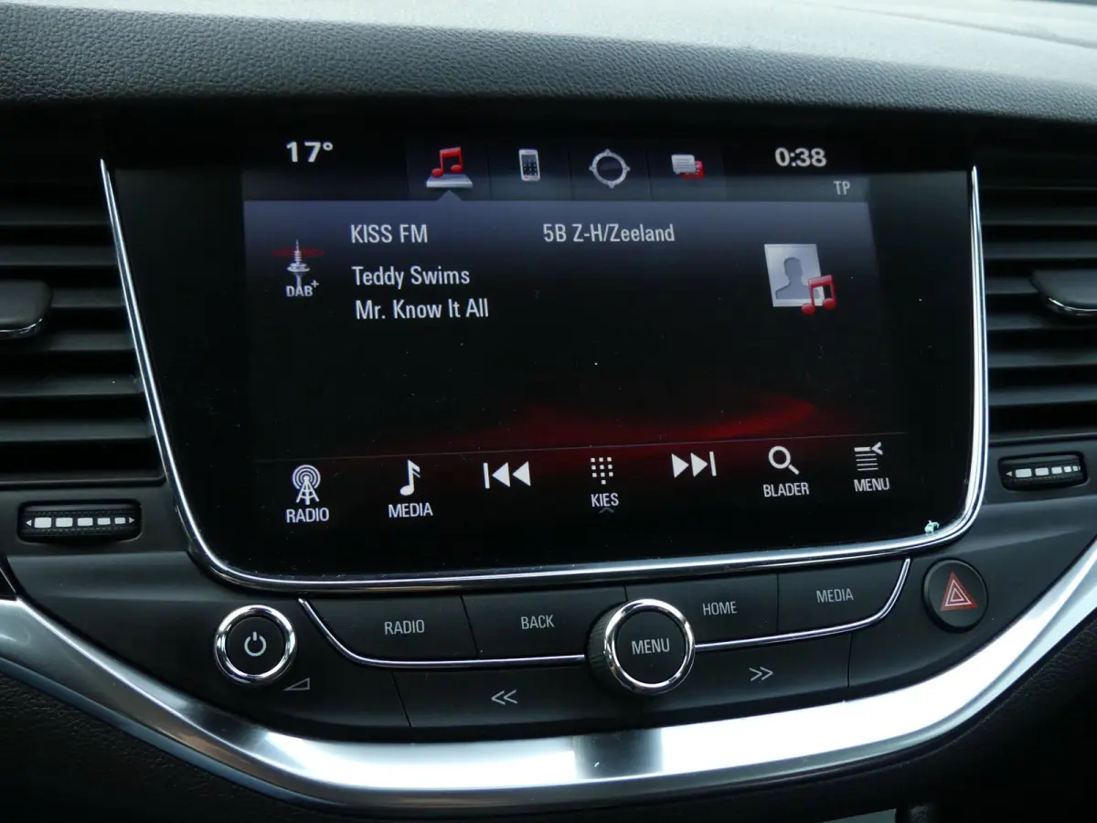 1.0 Turbo Business Executive / Carplay