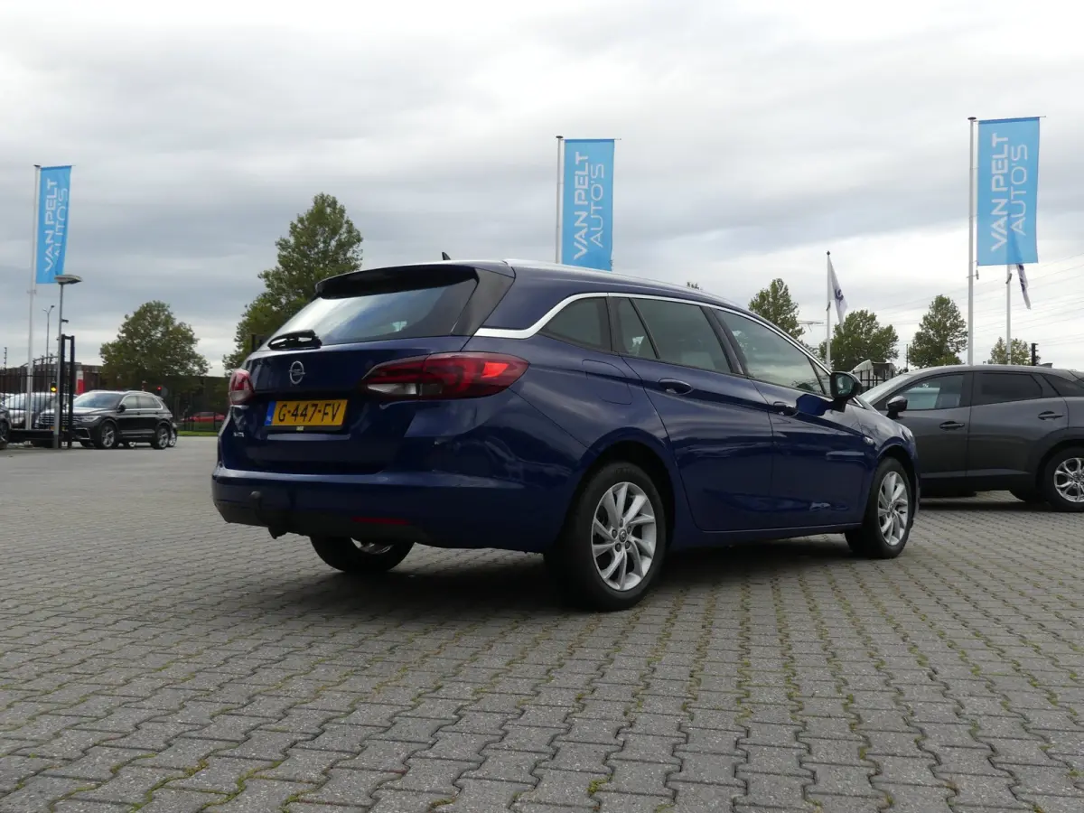 1.0 Turbo Business Executive / Carplay