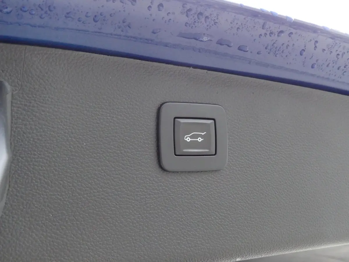 1.0 Turbo Business Executive / Carplay