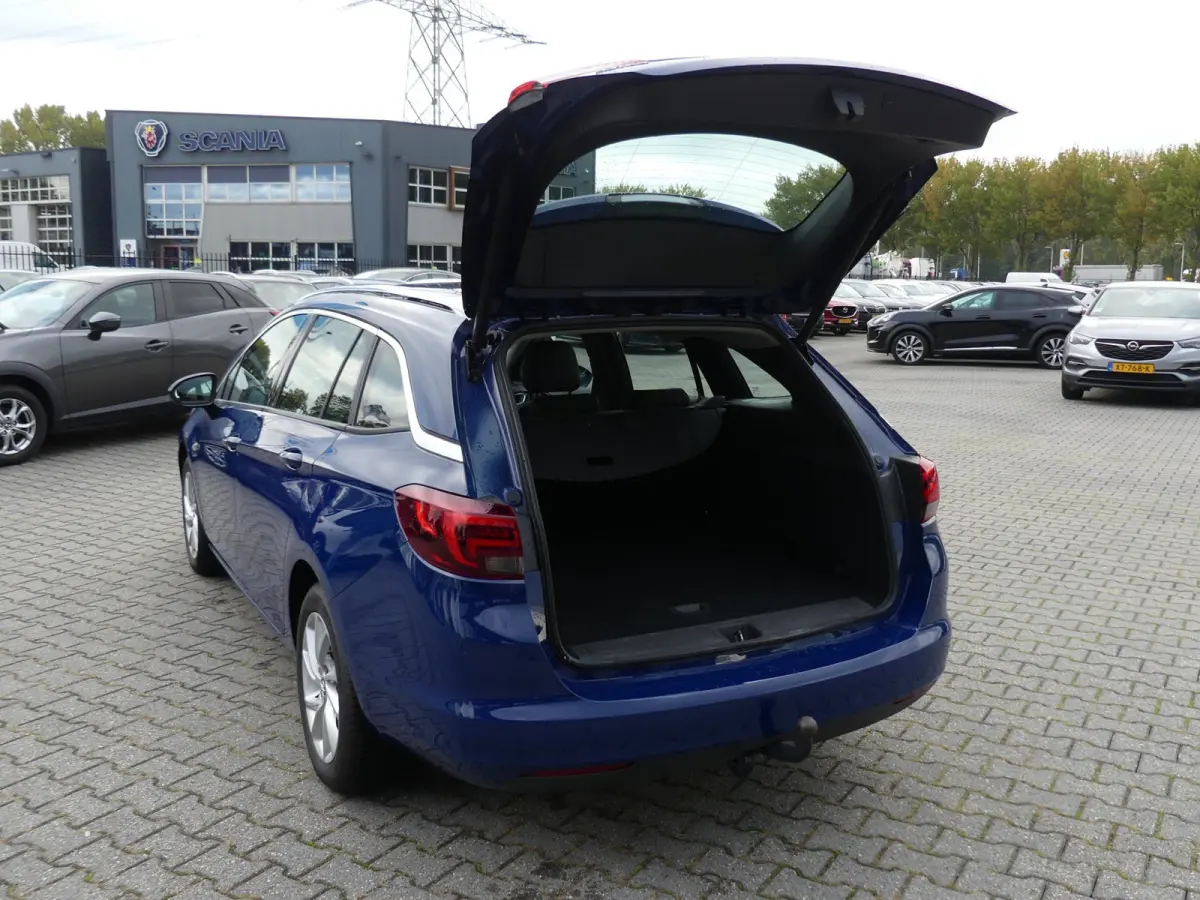 1.0 Turbo Business Executive / Carplay
