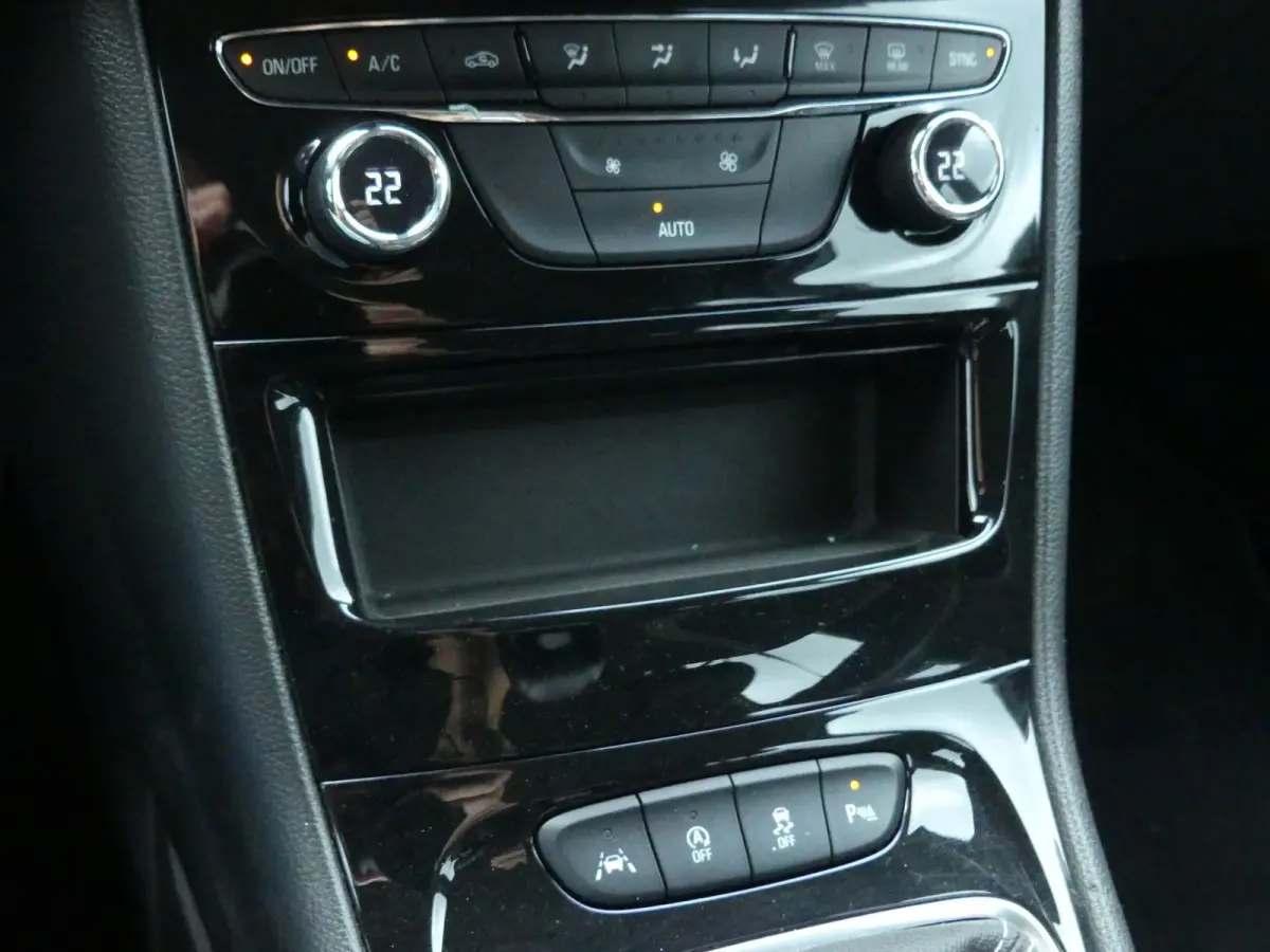 1.0 Turbo Business Executive / Carplay