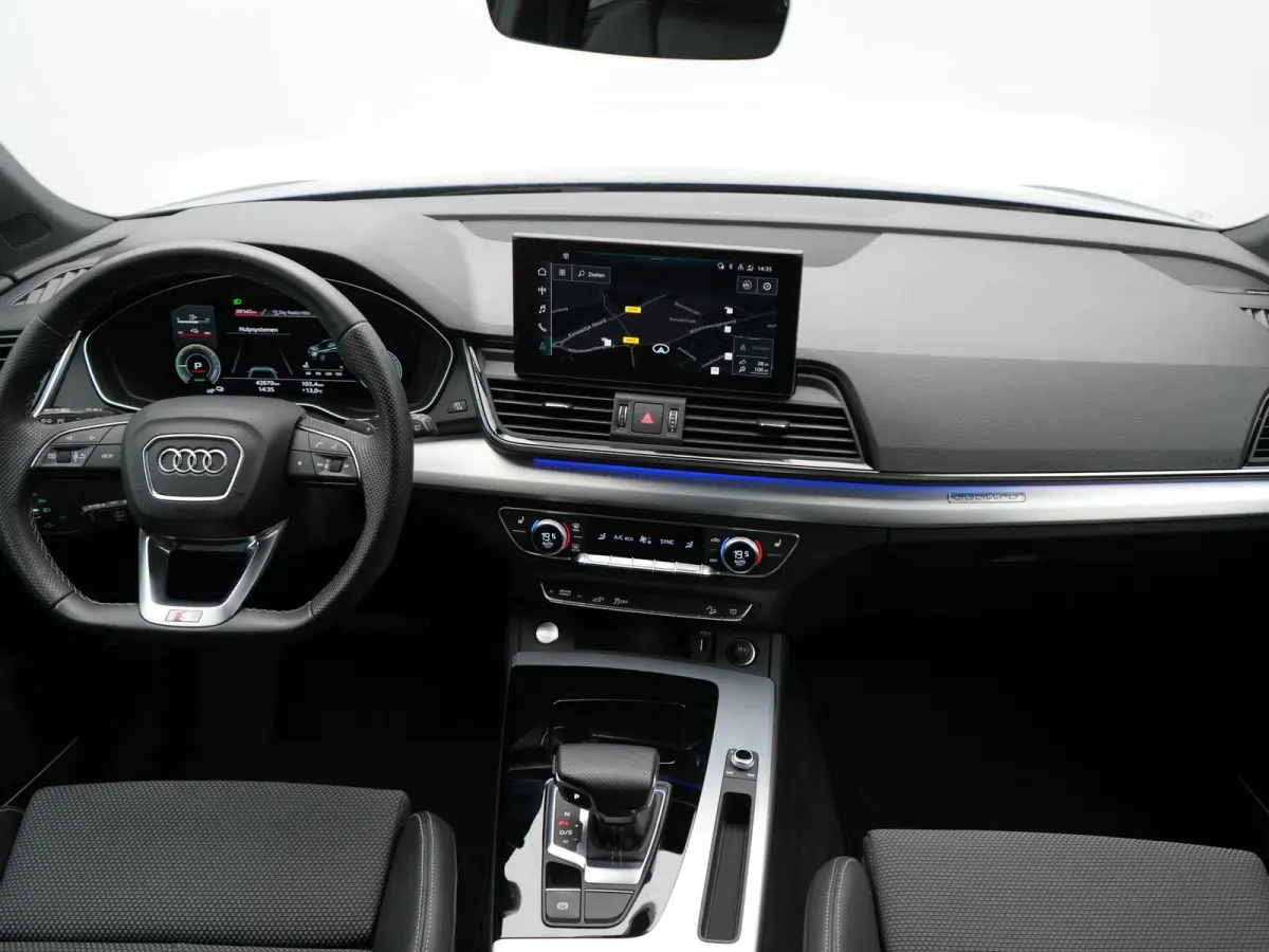 50 TFSI e 2x S Line PHEV 300pk Dealer O.H | SOH 92,6% | Sportstoelen Verwarmd | Bang & Olufsen | Keyless | Cruise Control | Virual | Navigatie | DAB | 19"L.M | Plug In Hybrid |