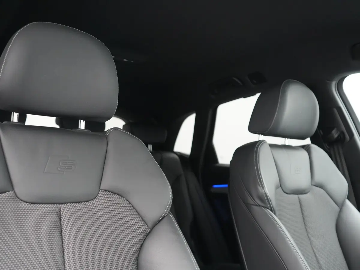 50 TFSI e 2x S Line PHEV 300pk Dealer O.H | SOH 92,6% | Sportstoelen Verwarmd | Bang & Olufsen | Keyless | Cruise Control | Virual | Navigatie | DAB | 19"L.M | Plug In Hybrid |