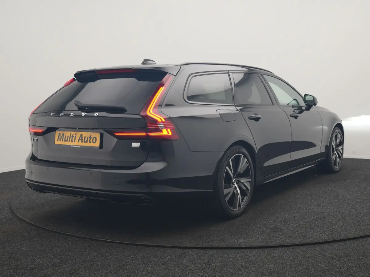 T6 AWD Plus Dark LONG RANGE PHEV 350pk Dealer O.H | SOH 100% | Trekhaak Af Fabriek | Adaptive Cruise | 360 Camera | Harman / Kardon | Lederen Sportstoelen Memory & Verwarmd | Stuur Verwarmd 