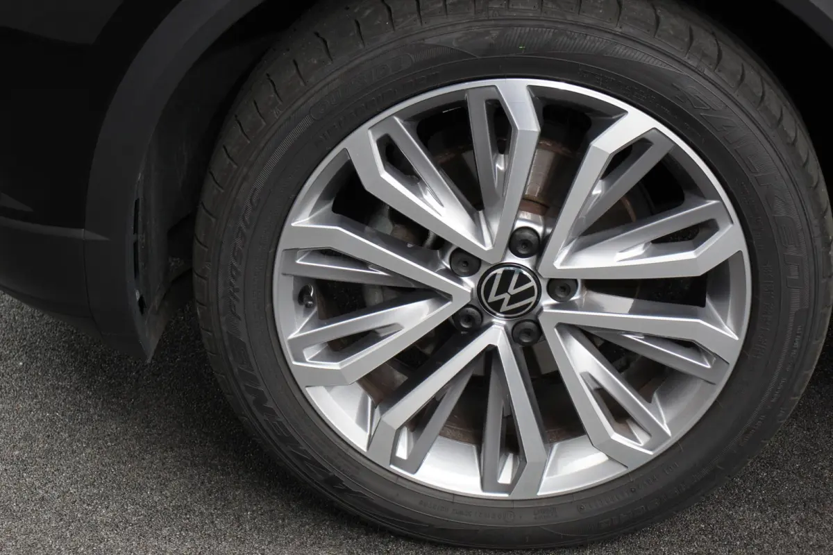 1.5 TSI Sport DSG Navigatie Adaptieve Cruise Control Climate Control Digitale Dashboard Camera 18"Lichtmetalen velgen
