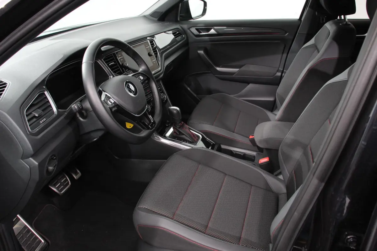 1.5 TSI Sport DSG Navigatie Adaptieve Cruise Control Climate Control Digitale Dashboard Camera 18"Lichtmetalen velgen