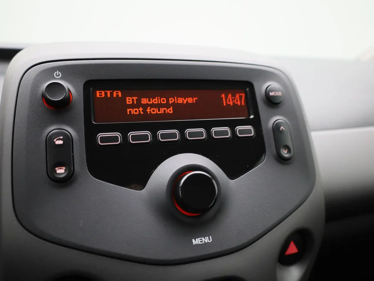 1.0 e-VTi Active | AIRCO | DAB RADIO | BLUETOOTH | ELEKTRISCHE RAMEN | MULTIFUNCTIONEEL STUURWIEL | 5-DEURS |