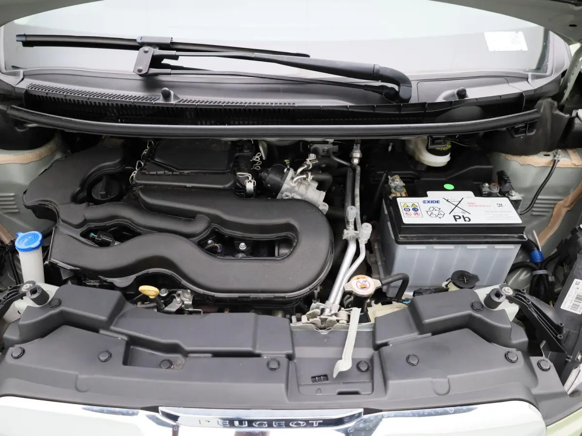 1.0 e-VTi Active | AIRCO | DAB RADIO | BLUETOOTH | ELEKTRISCHE RAMEN | MULTIFUNCTIONEEL STUURWIEL | 5-DEURS |