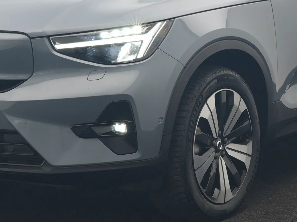 Ultimate 70 kWh 231pk Dealer O.H. | Panodak | Adaptive Cruise | 360 Camera | Harman / Kardon | Lederen Sportstoelen Memory & Verwarmd | Stuur Verwarmd | Google Assistent | Keyless | BLIS | N