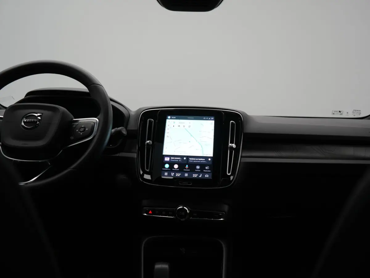 Ultimate 70 kWh 231pk Dealer O.H. | Panodak | Adaptive Cruise | 360 Camera | Harman / Kardon | Lederen Sportstoelen Memory & Verwarmd | Stuur Verwarmd | Google Assistent | Keyless | BLIS | N