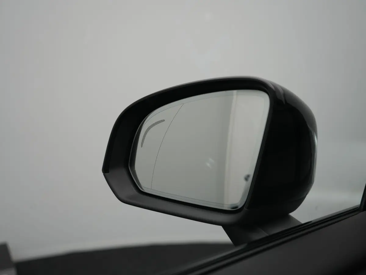 Ultimate 70 kWh 231pk Dealer O.H. | Panodak | Adaptive Cruise | 360 Camera | Harman / Kardon | Lederen Sportstoelen Memory & Verwarmd | Stuur Verwarmd | Google Assistent | Keyless | BLIS | N