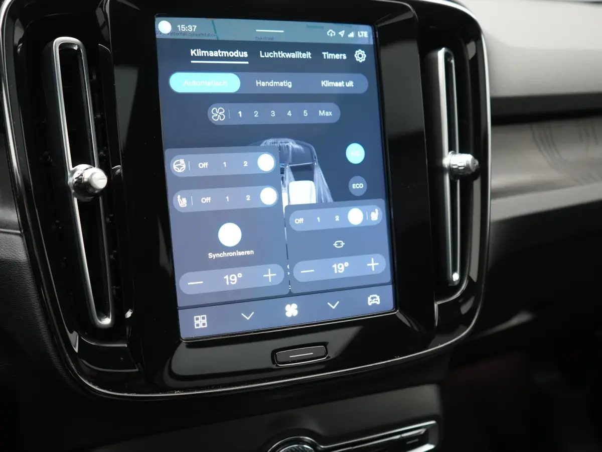 Ultimate 70 kWh 231pk Dealer O.H. | Panodak | Adaptive Cruise | 360 Camera | Harman / Kardon | Lederen Sportstoelen Memory & Verwarmd | Stuur Verwarmd | Google Assistent | Keyless | BLIS | N