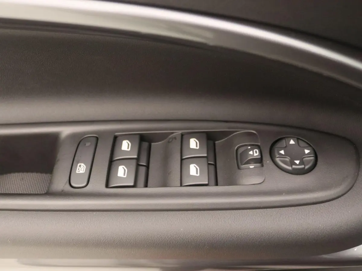 1.2 Hybrid Sport | Tot 8 jaar garantie | Demo |