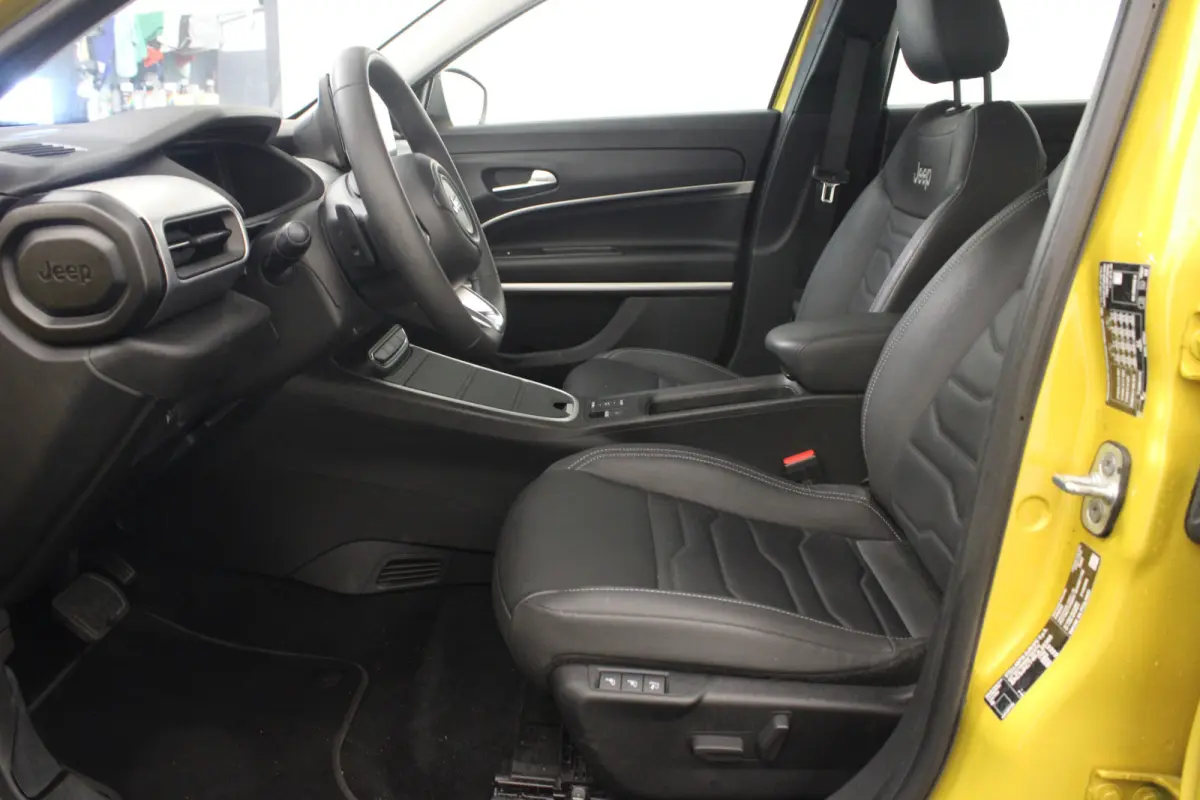 1.2 e-Hybrid Altitude |Massage|Stoelverw.|Camera|