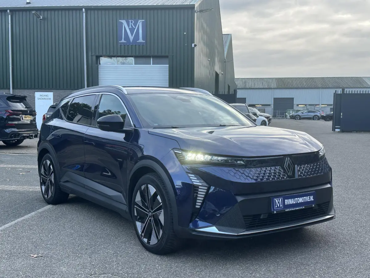 EV87 long range techno SOH 98% | STOEL + STUURVERWARMING | ELEK. STOEL | 13K KM! | ADAP. CRUISE | ACHTERUITRIJ CAMERA | APPLECARPLAY | ELEK. ACHTERKLEP | RIJKLAAR GELEVERD INCL. 12 MND BOVAG