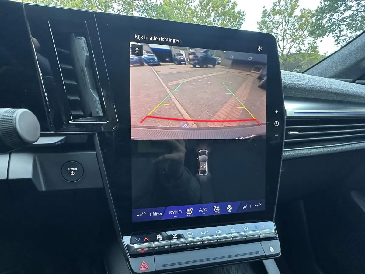 EV87 long range techno SOH 98% | STOEL + STUURVERWARMING | ELEK. STOEL | 13K KM! | ADAP. CRUISE | ACHTERUITRIJ CAMERA | APPLECARPLAY | ELEK. ACHTERKLEP | RIJKLAAR GELEVERD INCL. 12 MND BOVAG