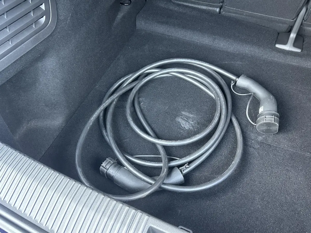 EV87 long range techno SOH 98% | STOEL + STUURVERWARMING | ELEK. STOEL | 13K KM! | ADAP. CRUISE | ACHTERUITRIJ CAMERA | APPLECARPLAY | ELEK. ACHTERKLEP | RIJKLAAR GELEVERD INCL. 12 MND BOVAG