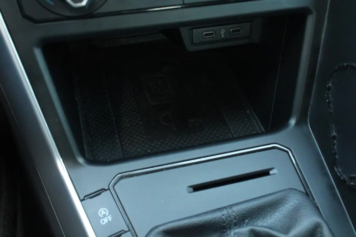 1.0 TSI 95pk DSG Life | CarPlay/Android Auto | Cockpit Pro | Airco