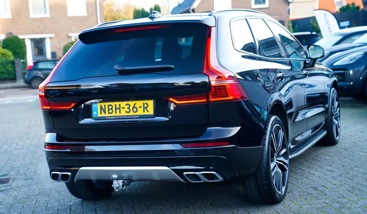 2.0 Recharge T8 AWD Mssage | Head Up Display | Stoelverkoeling | Stuurwielverwarming | Harman/Kardon | 360 Camera