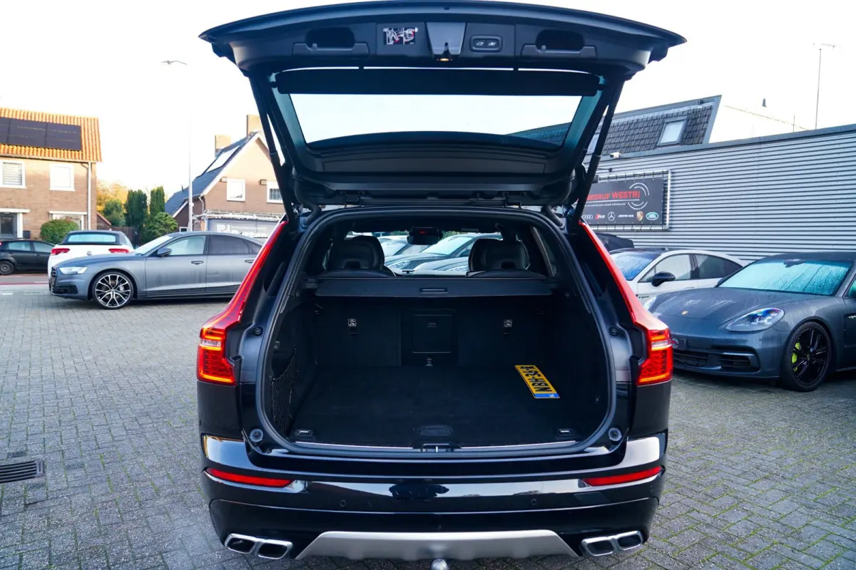 2.0 Recharge T8 AWD Mssage | Head Up Display | Stoelverkoeling | Stuurwielverwarming | Harman/Kardon | 360 Camera