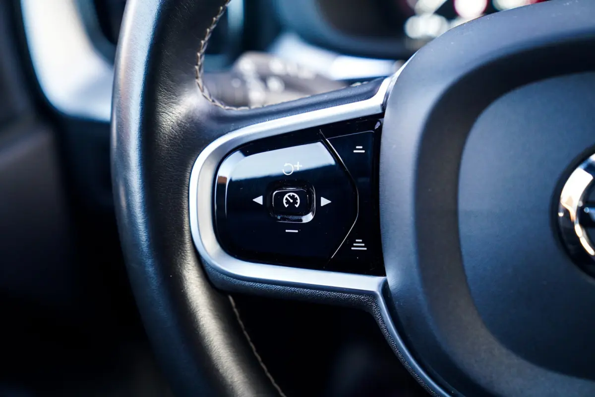 2.0 Recharge T8 AWD Mssage | Head Up Display | Stoelverkoeling | Stuurwielverwarming | Harman/Kardon | 360 Camera