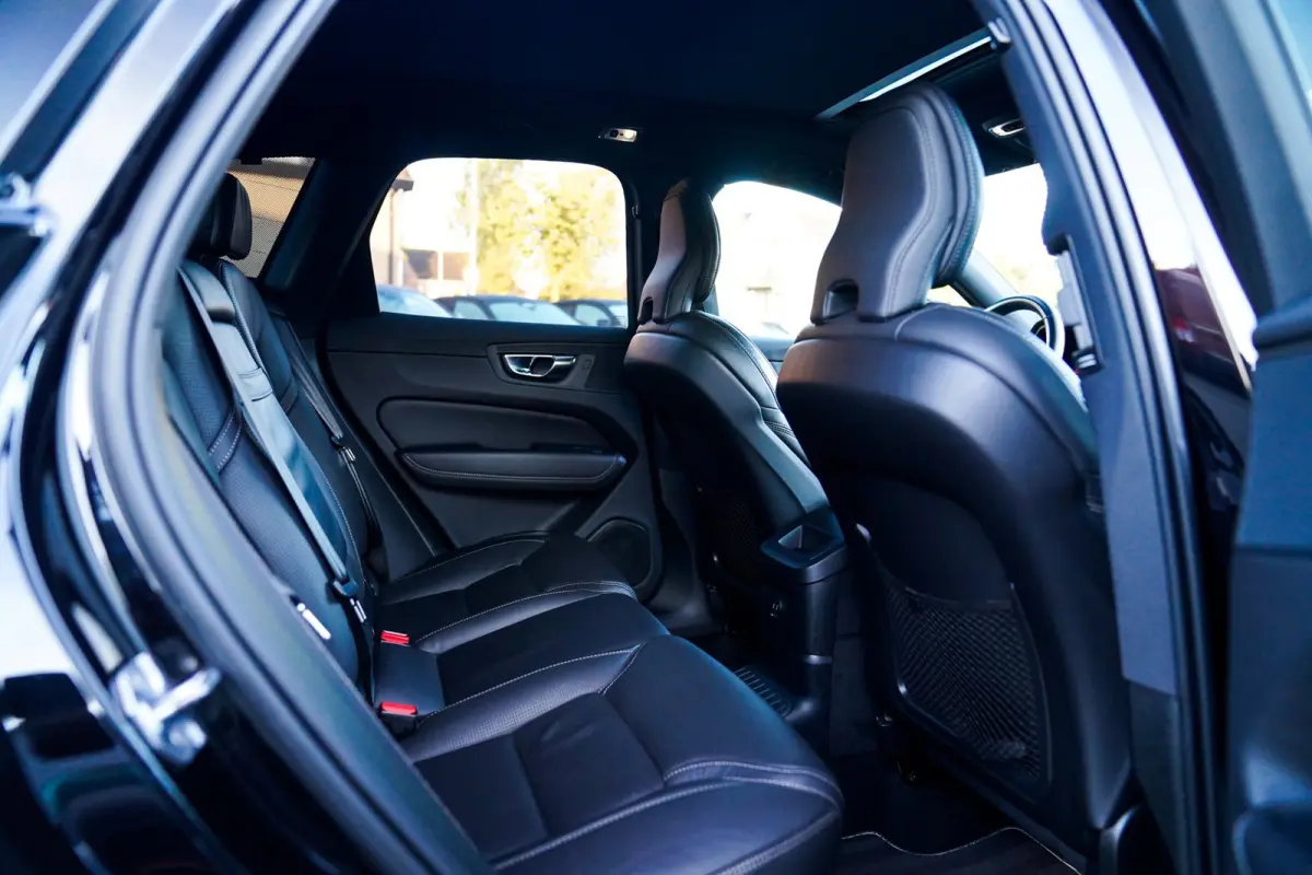 2.0 Recharge T8 AWD Mssage | Head Up Display | Stoelverkoeling | Stuurwielverwarming | Harman/Kardon | 360 Camera