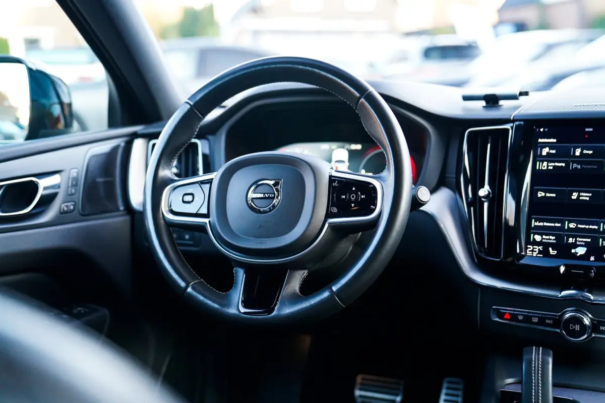 2.0 Recharge T8 AWD Mssage | Head Up Display | Stoelverkoeling | Stuurwielverwarming | Harman/Kardon | 360 Camera