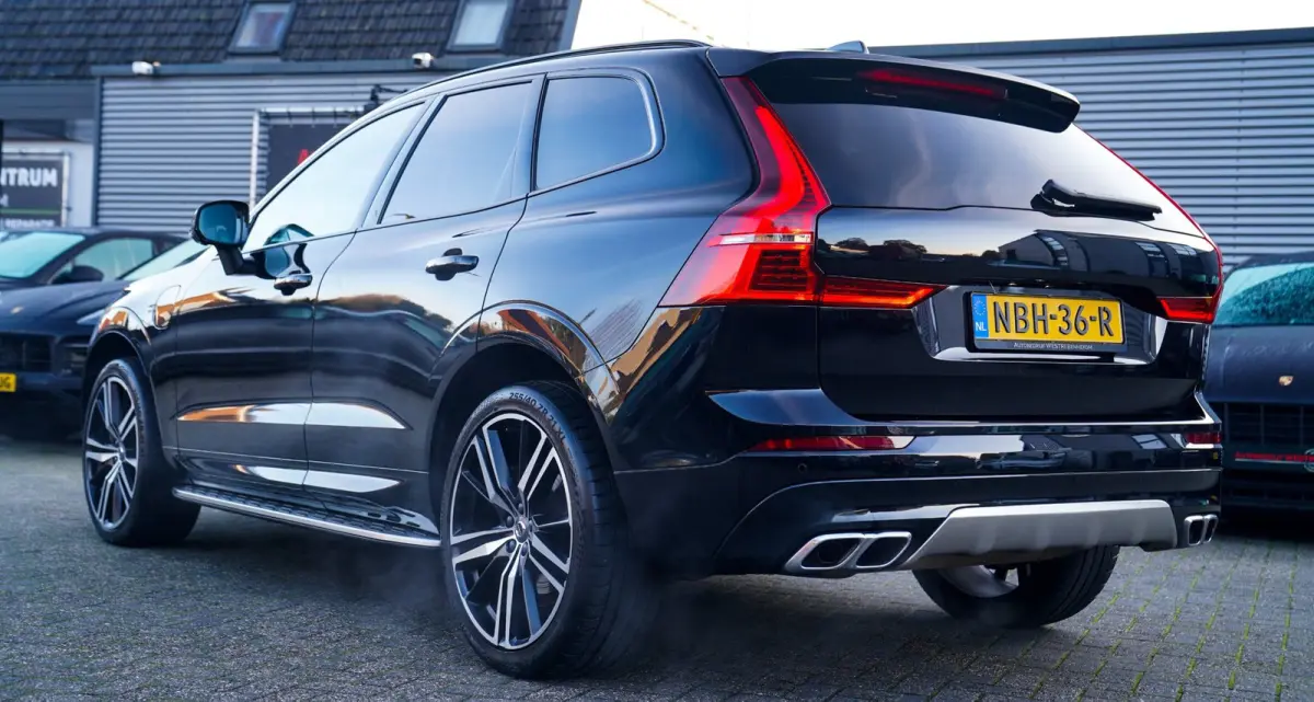 2.0 Recharge T8 AWD Mssage | Head Up Display | Stoelverkoeling | Stuurwielverwarming | Harman/Kardon | 360 Camera