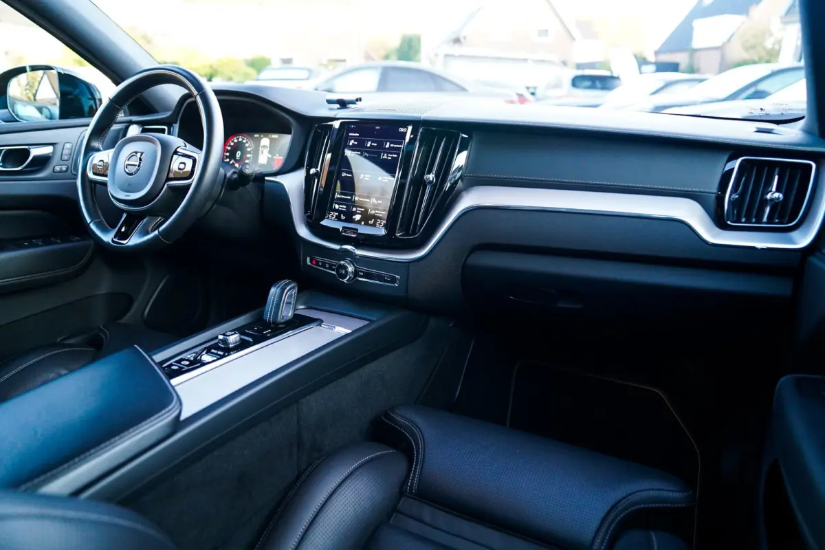 2.0 Recharge T8 AWD Mssage | Head Up Display | Stoelverkoeling | Stuurwielverwarming | Harman/Kardon | 360 Camera