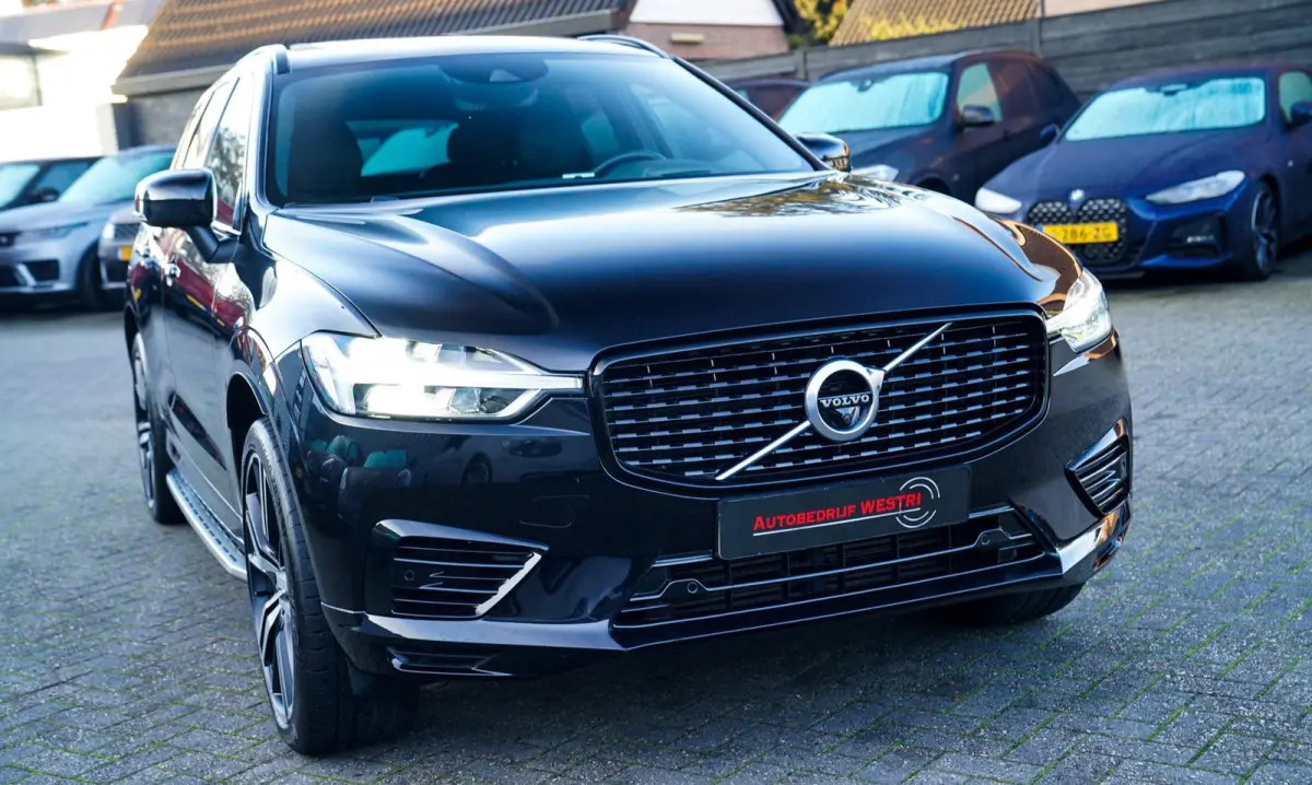 2.0 Recharge T8 AWD Mssage | Head Up Display | Stoelverkoeling | Stuurwielverwarming | Harman/Kardon | 360 Camera