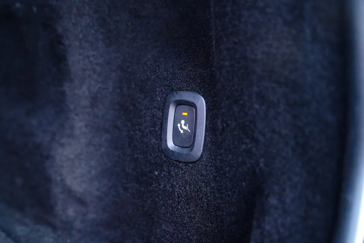2.0 Recharge T8 AWD Mssage | Head Up Display | Stoelverkoeling | Stuurwielverwarming | Harman/Kardon | 360 Camera