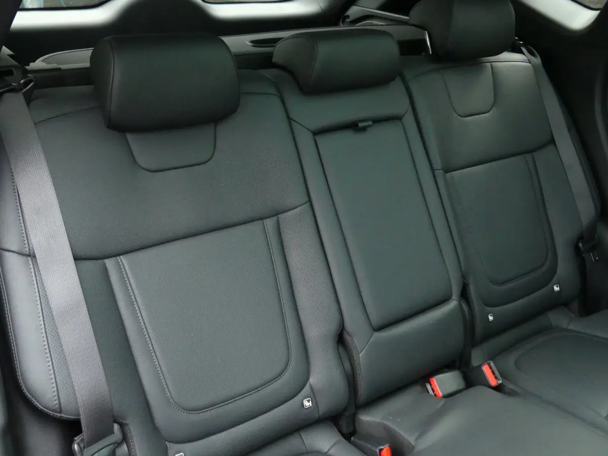 1.6 T-GDI HEV Premium Sky / Pano / Leder