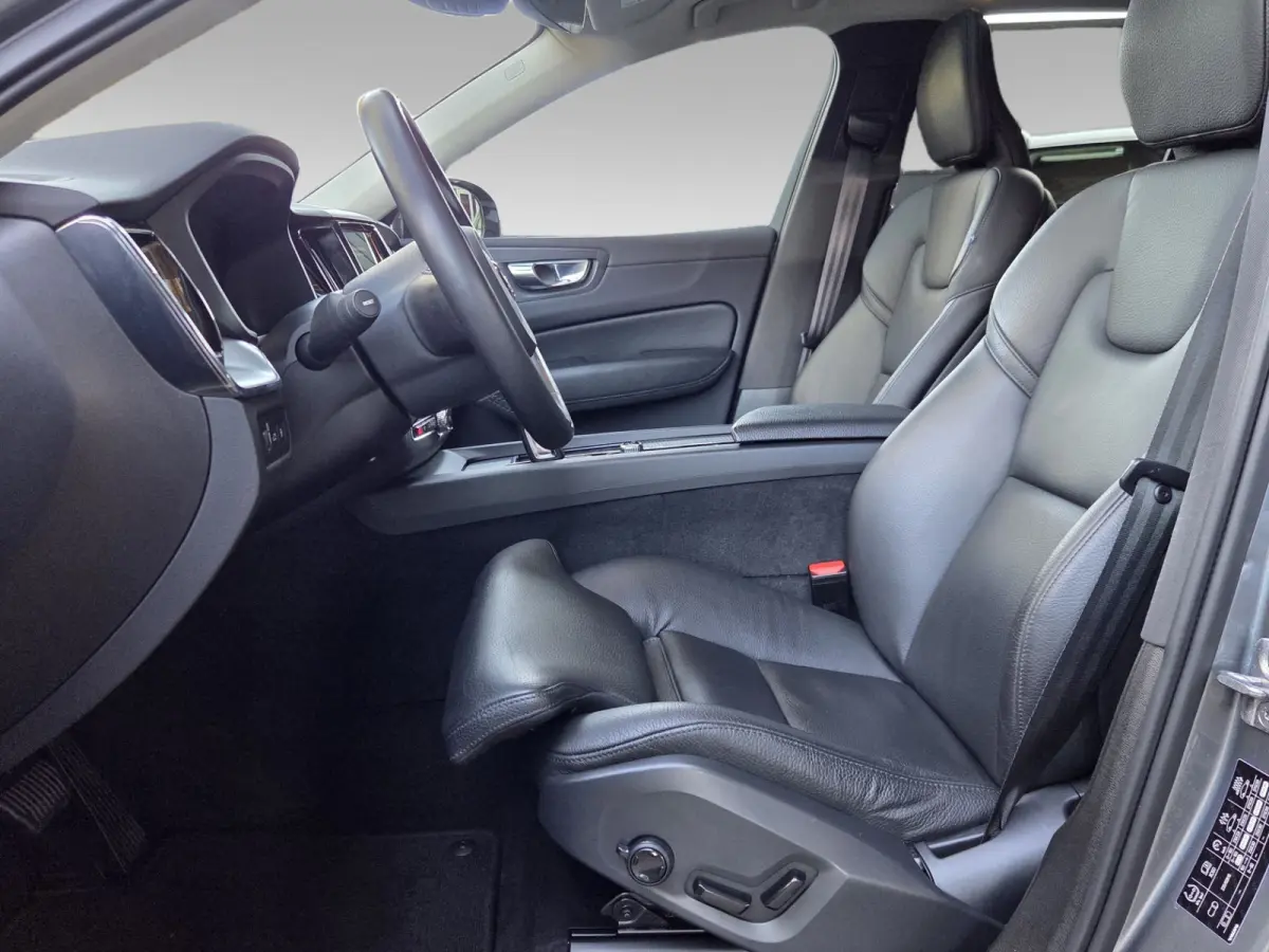 2.0 T6 AWD Recharge R-Design | Panoramadak | Memory | Adaptive Cruise | Camera