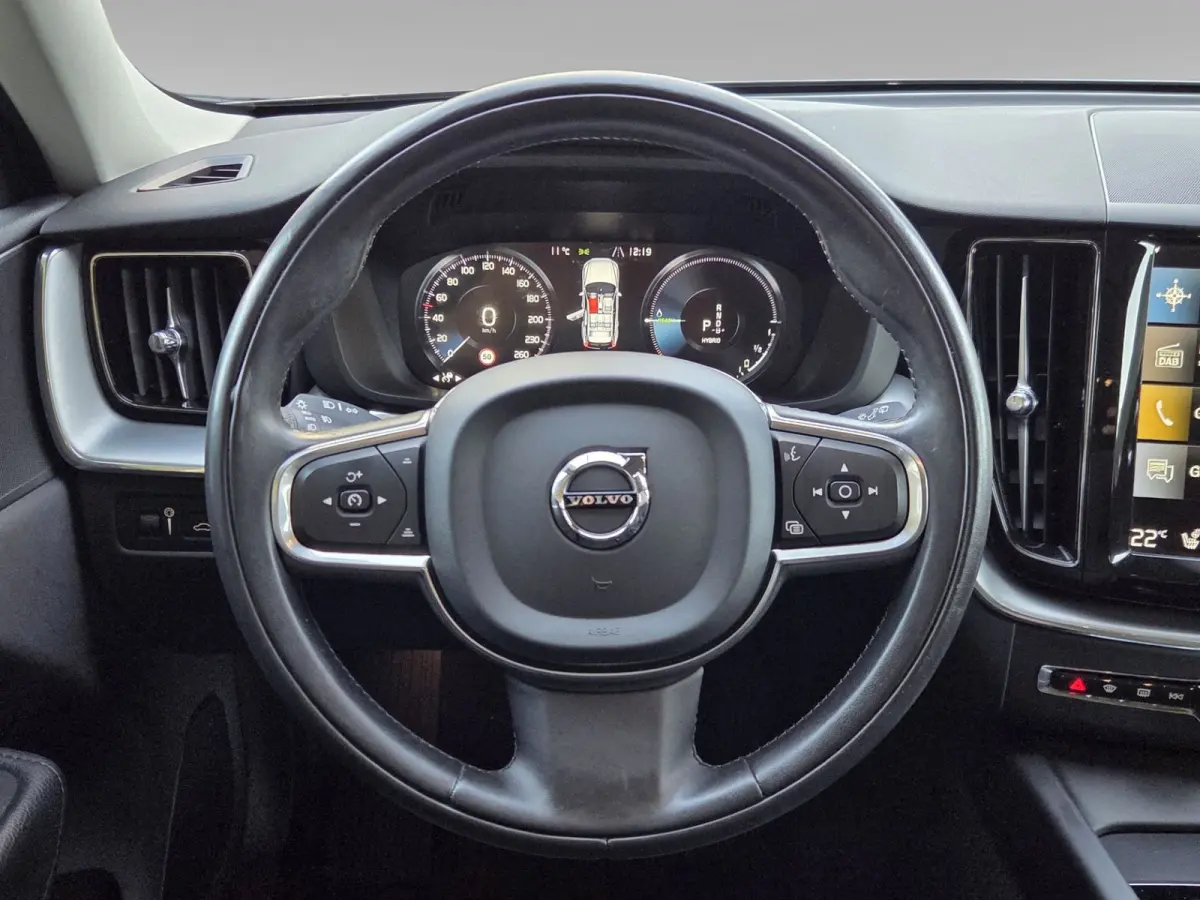 2.0 T6 AWD Recharge R-Design | Panoramadak | Memory | Adaptive Cruise | Camera