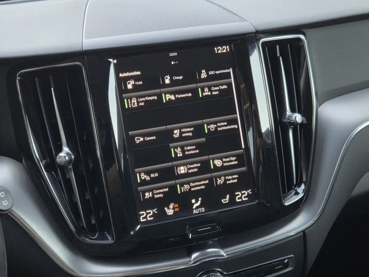 2.0 T6 AWD Recharge R-Design | Panoramadak | Memory | Adaptive Cruise | Camera