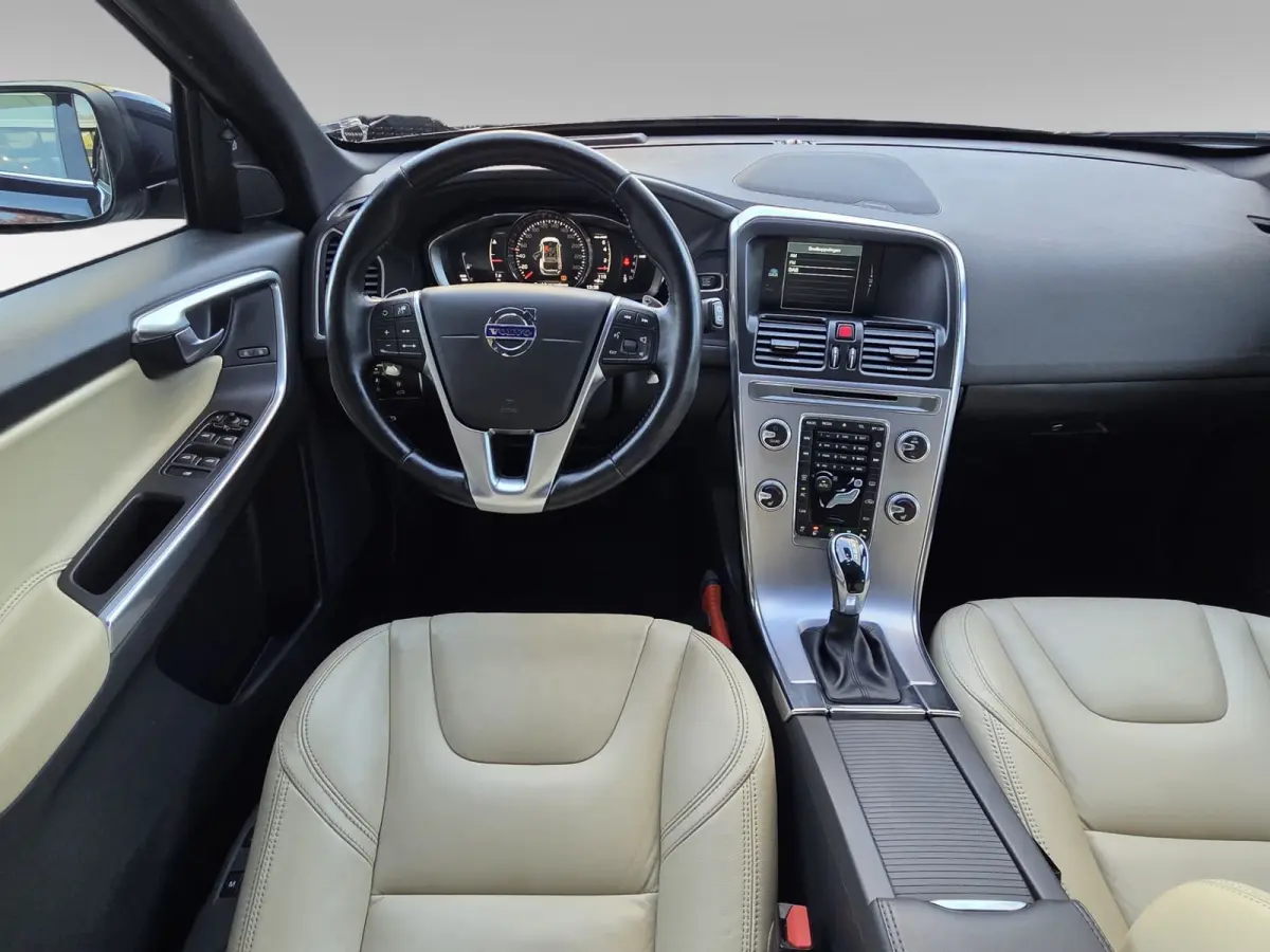 2.0 T5 Geartronic Summum | Trekhaak | Harman/Kardon | Adaptive Cruise | Pano | Stuur/stoelverwarming